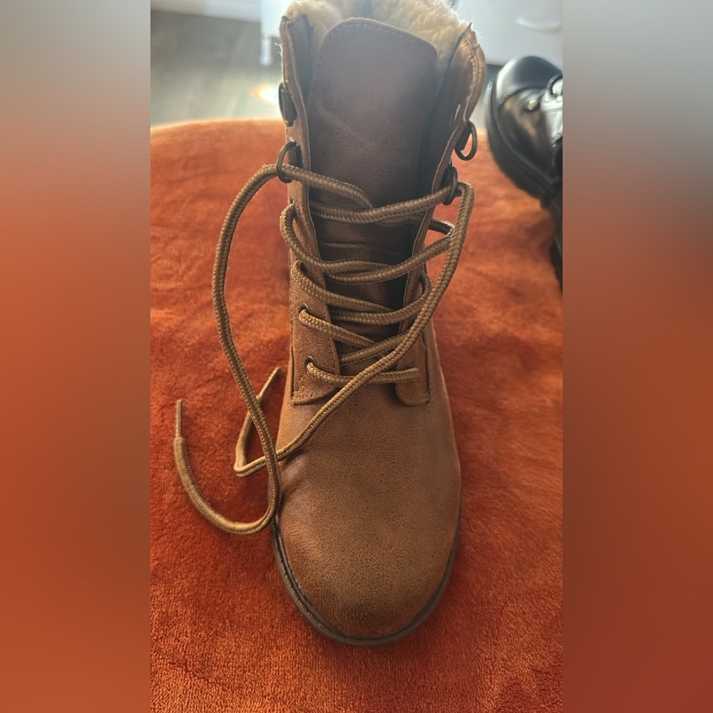 Men's Brown Lace-Up Boots